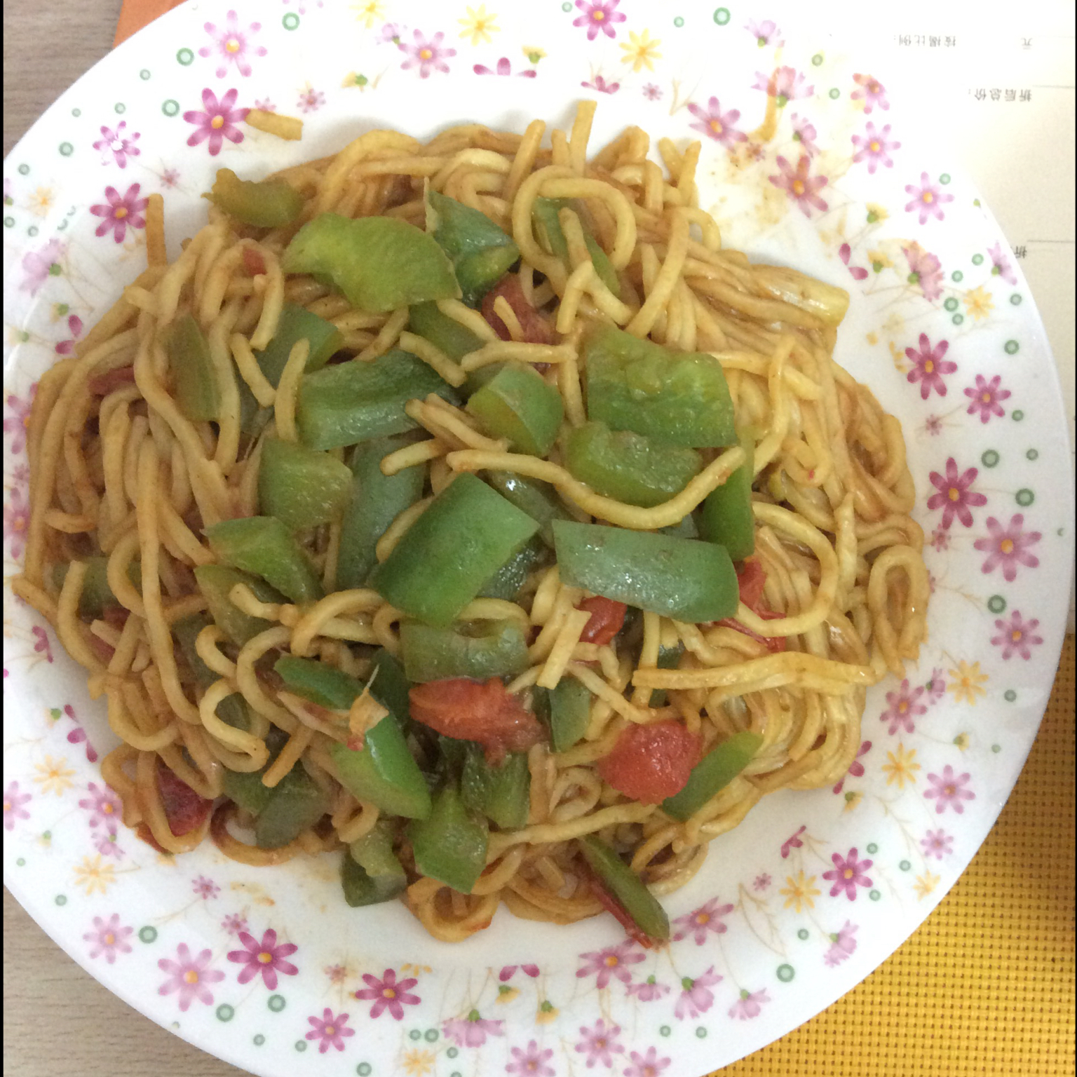 家常炒面：簡單、快捷，美味。