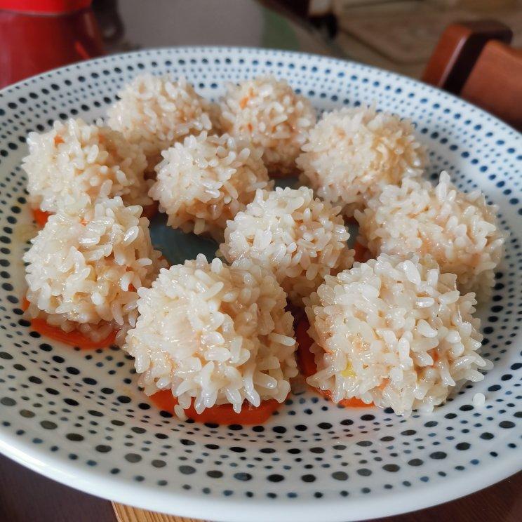 蒸糯米肉丸子