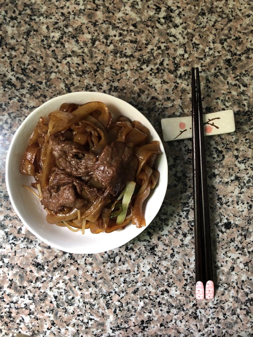 港式茶餐厅的干炒牛河