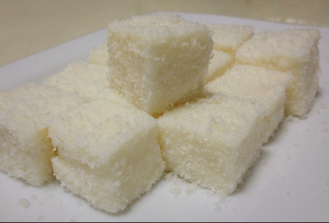 完胜85度C牛奶椰丝小方