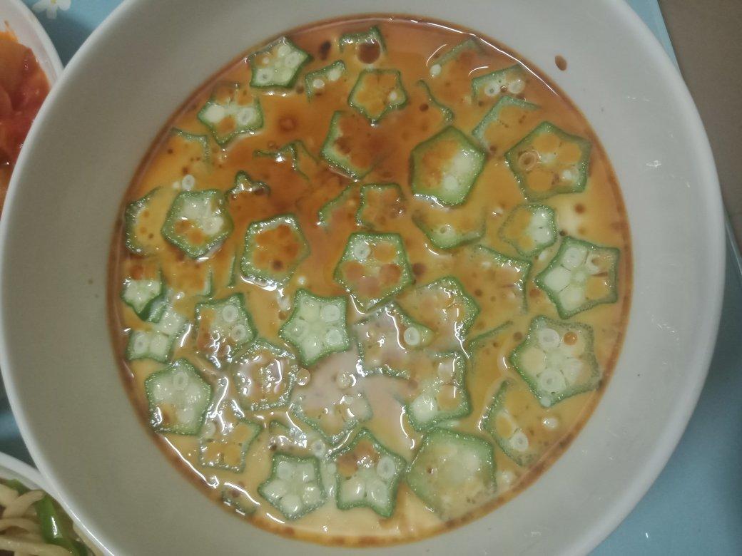 秋葵鸡蛋羹