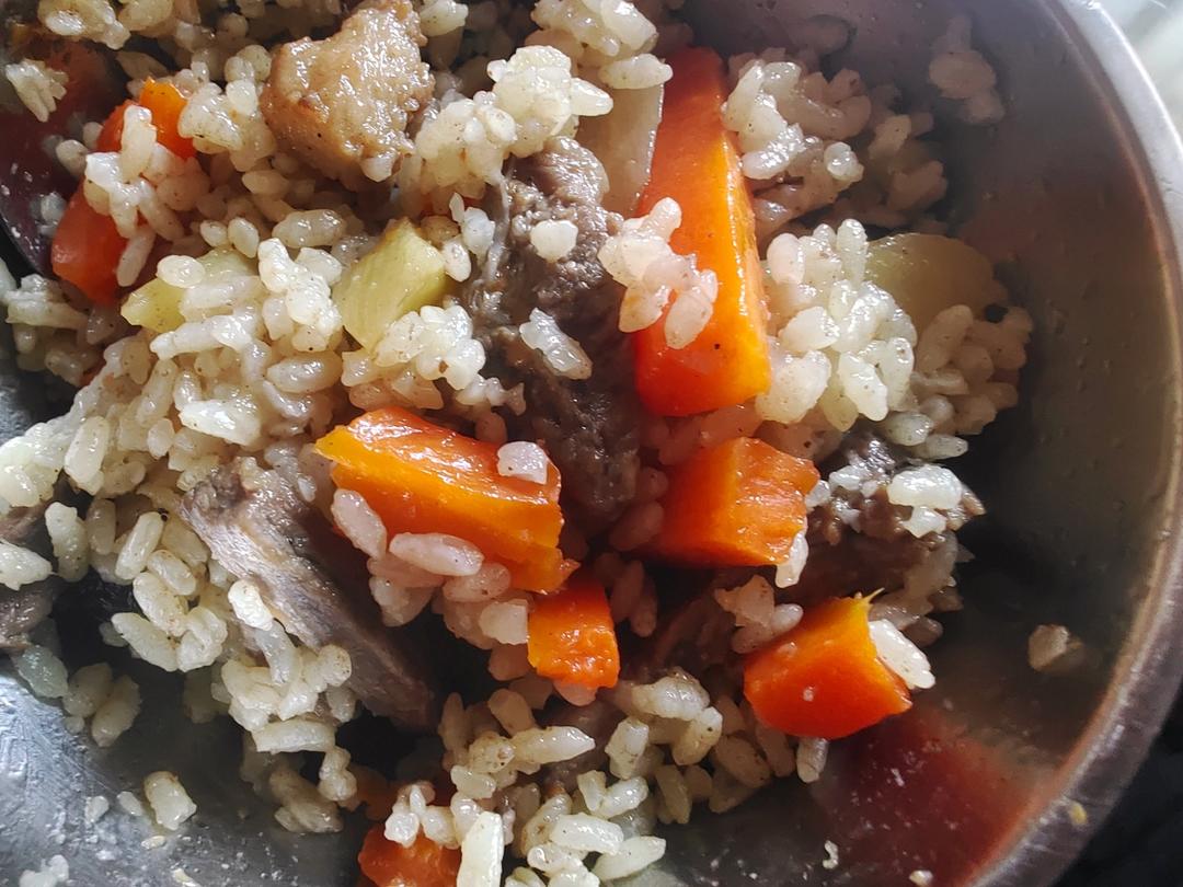新疆抓饭（简单又好吃的电饭锅版）