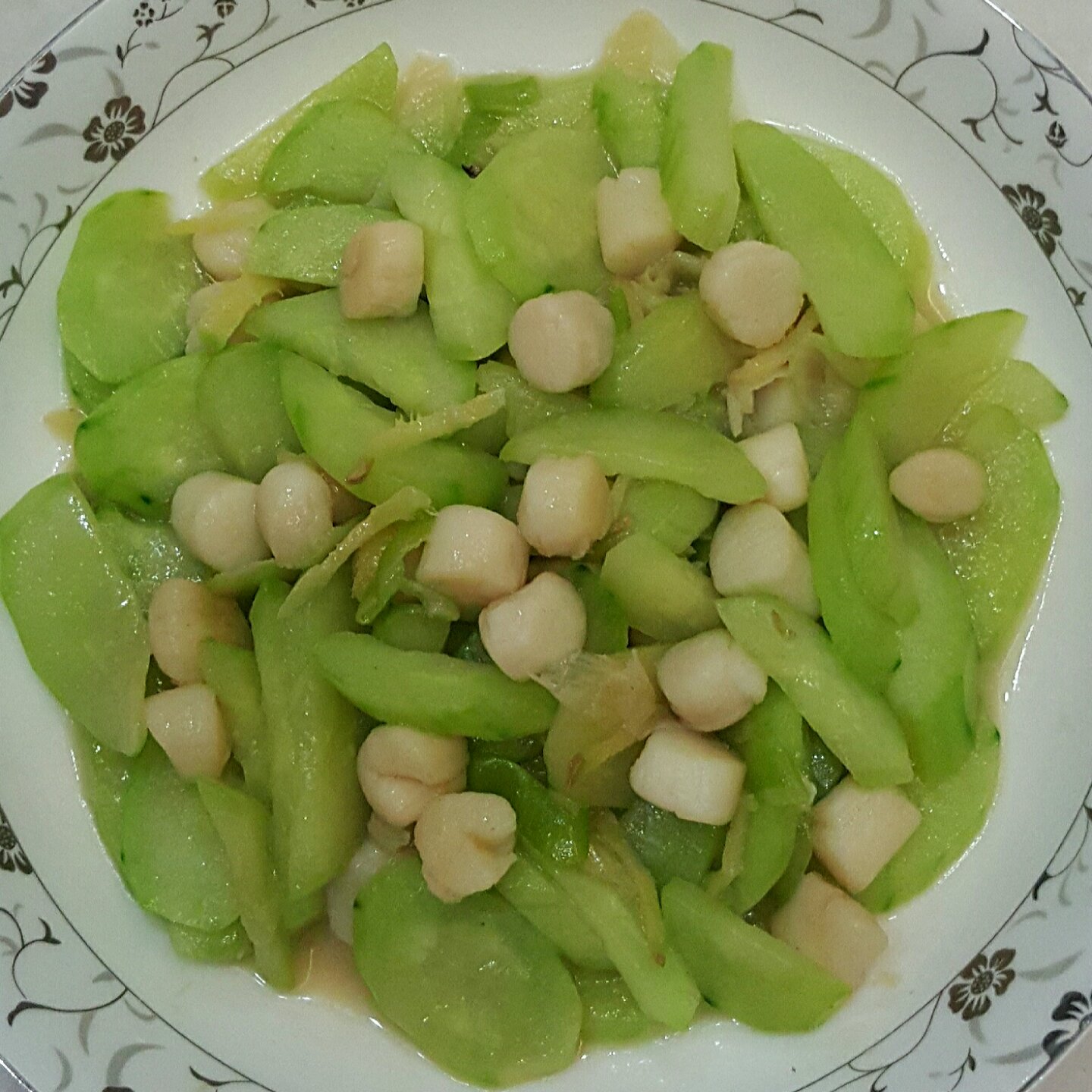 清炒瑶柱（扇贝）黄瓜丁