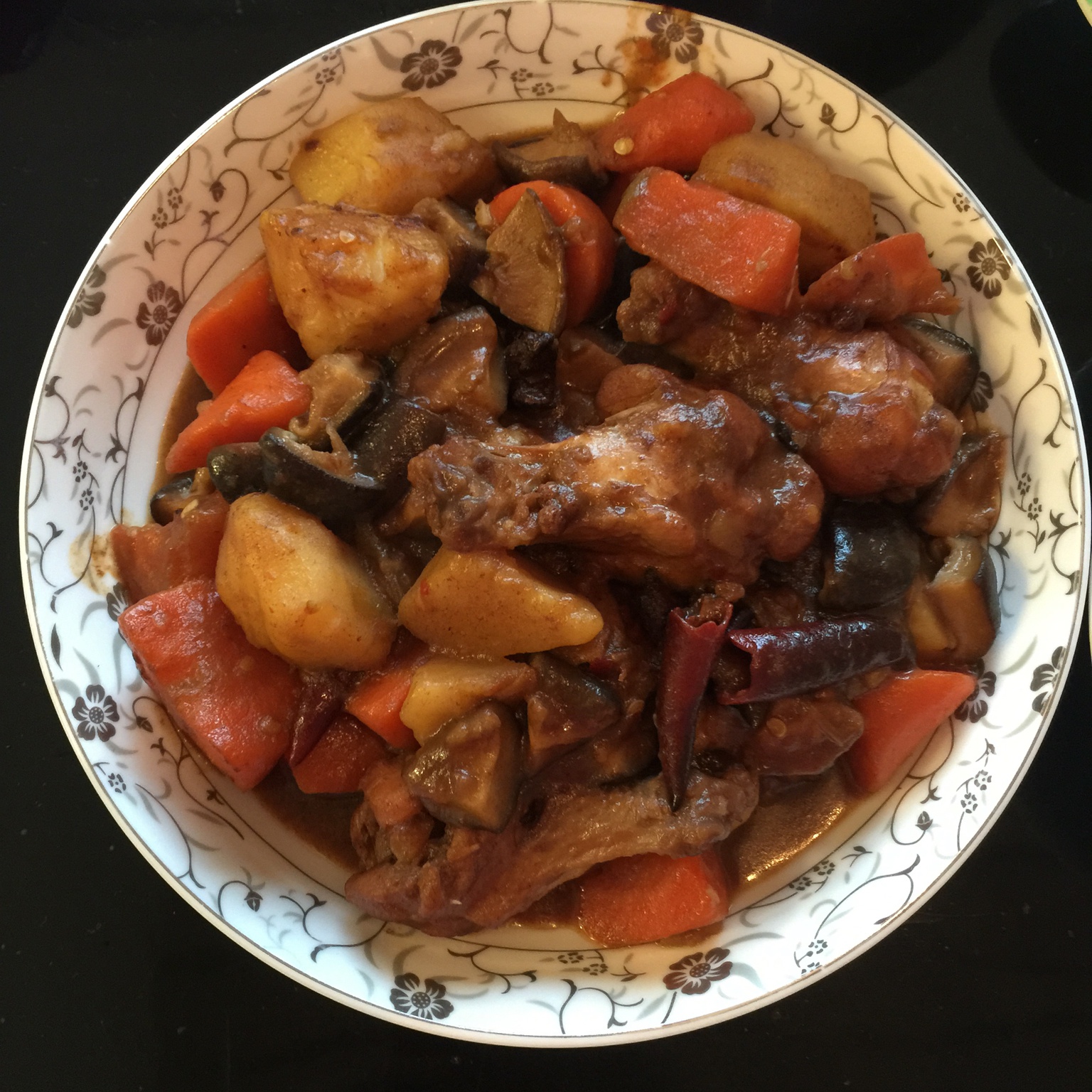 红烧土豆炖鸡腿