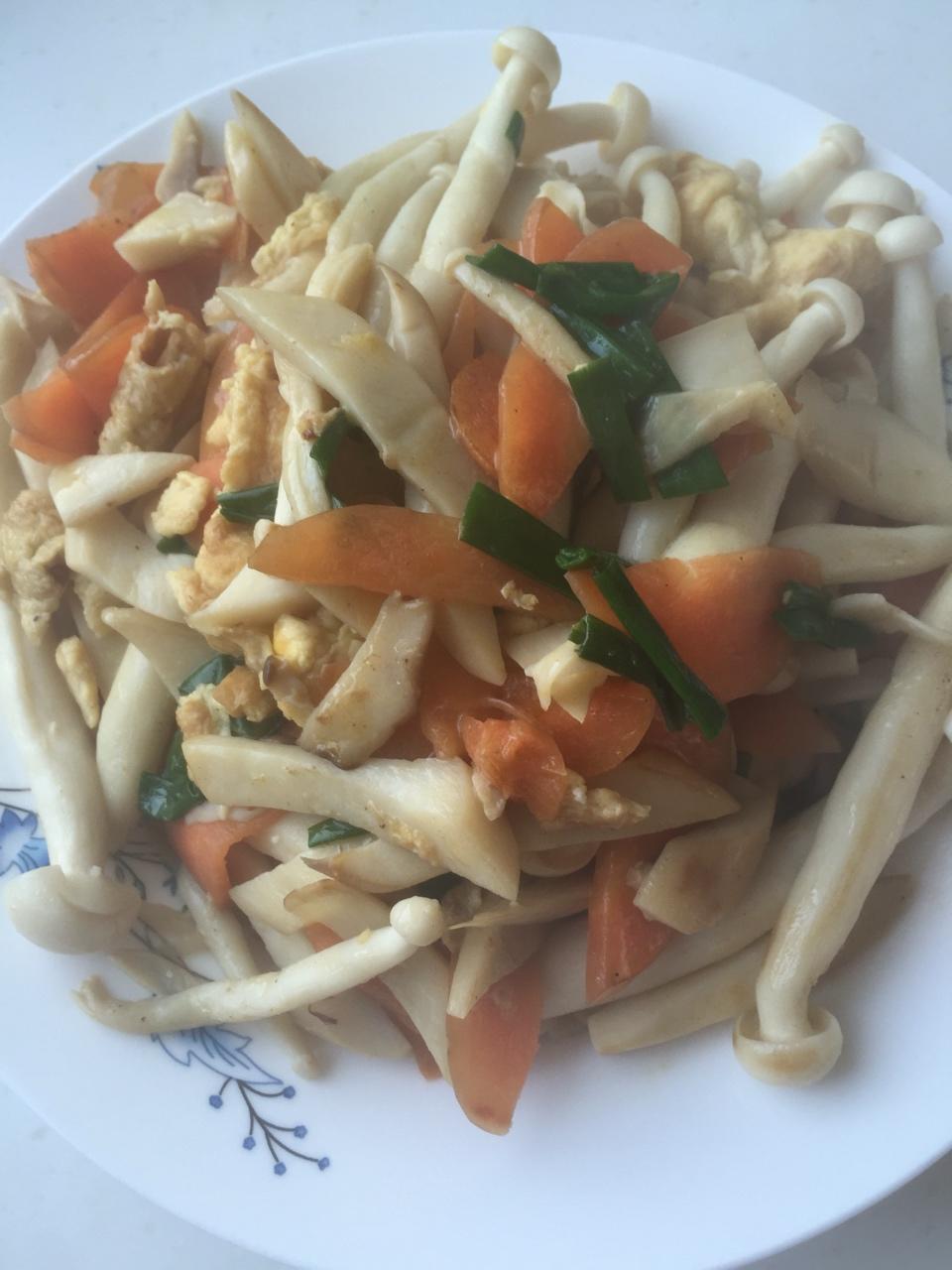 鸡蛋炒双菇