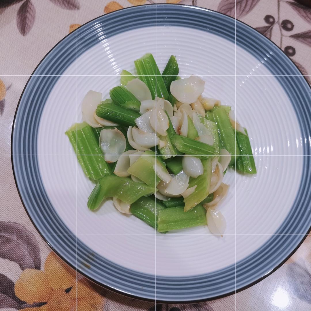 西芹炒百合