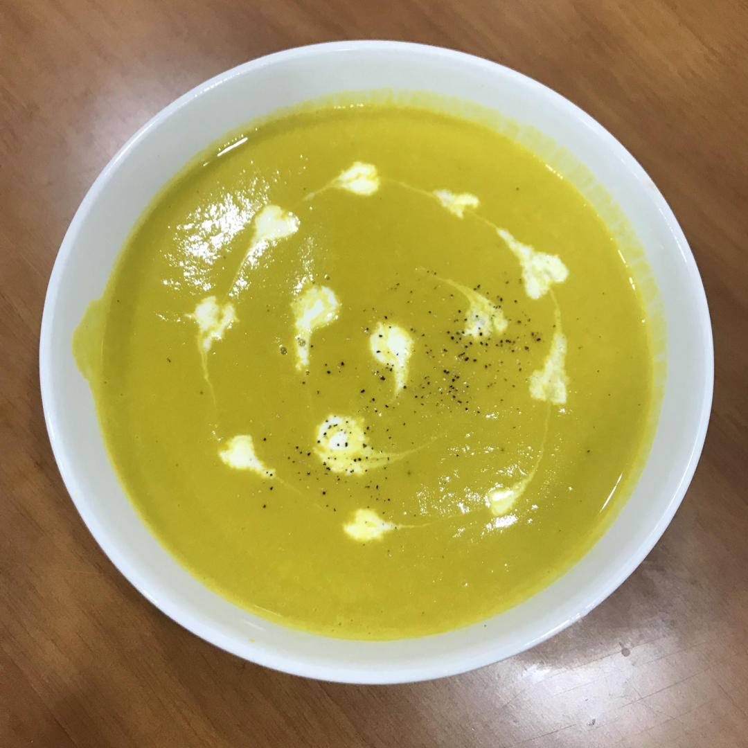 奶油南瓜浓汤 Pumpkin soup