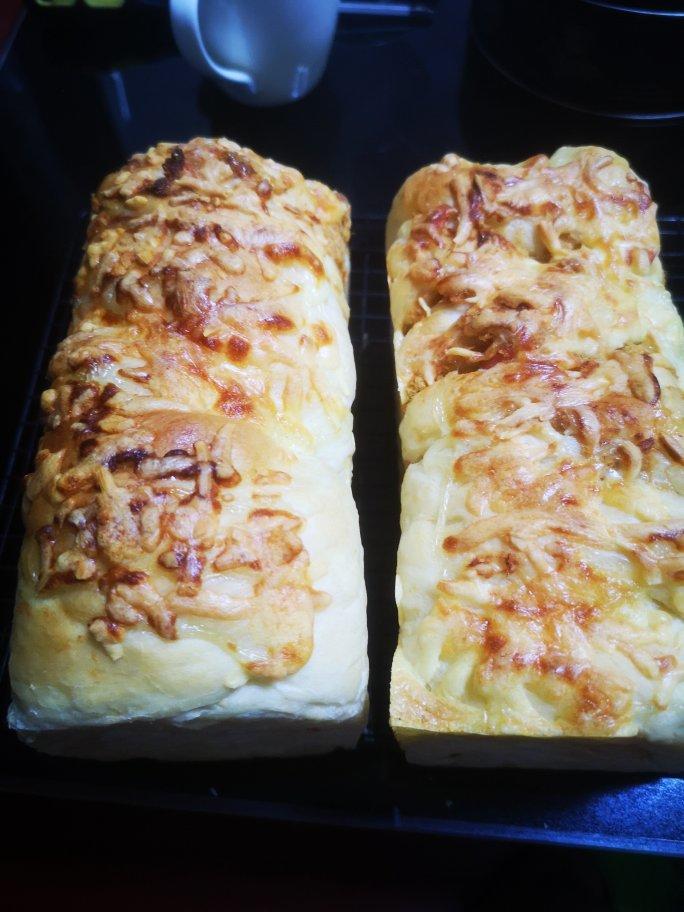 肉松马苏里拉吐司