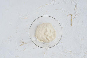 kiri奶油芝士食谱——雪山芝士包的做法 步骤1