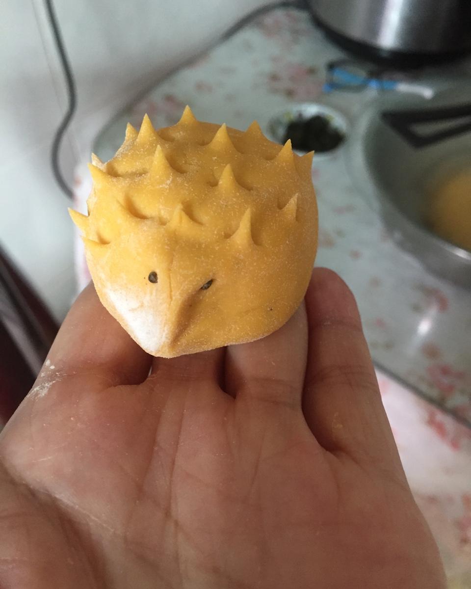 南瓜刺猬造型馒头