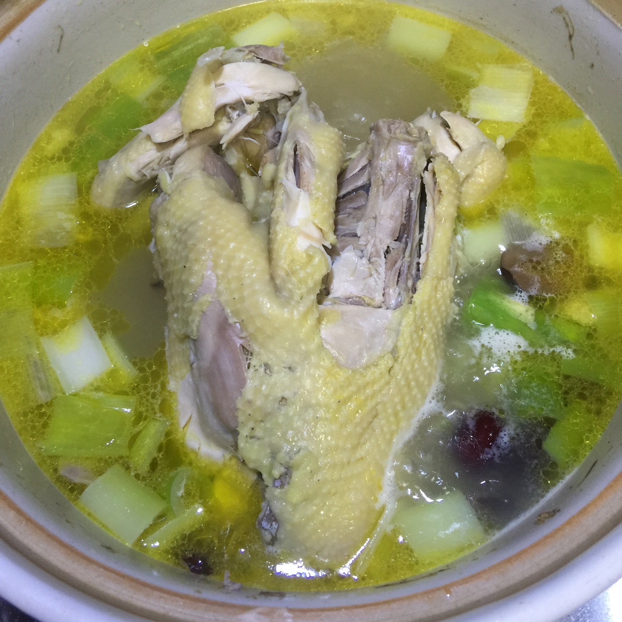 韩式参鸡汤