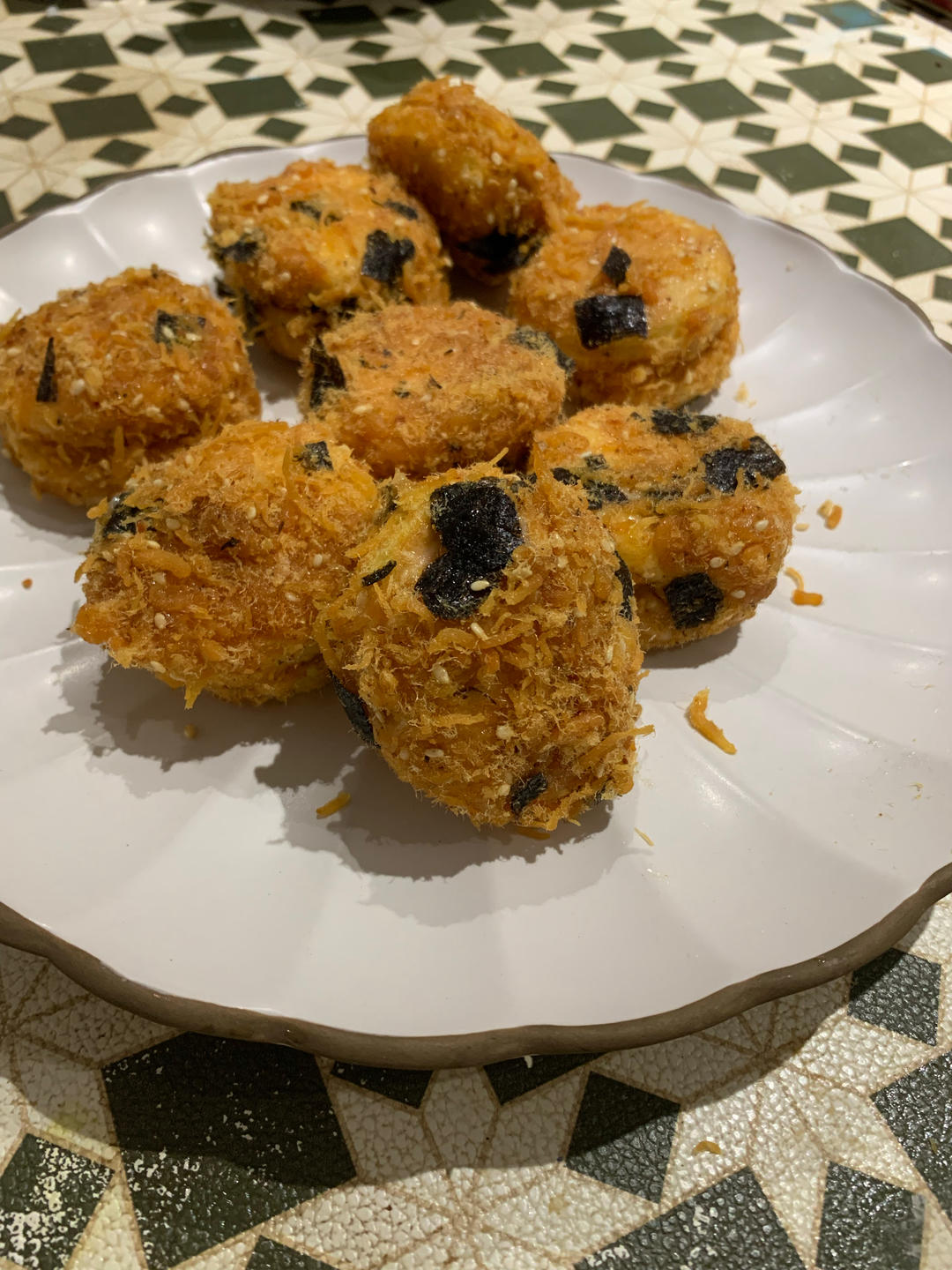朋友都说比鲍师傅好吃的海苔肉松小贝