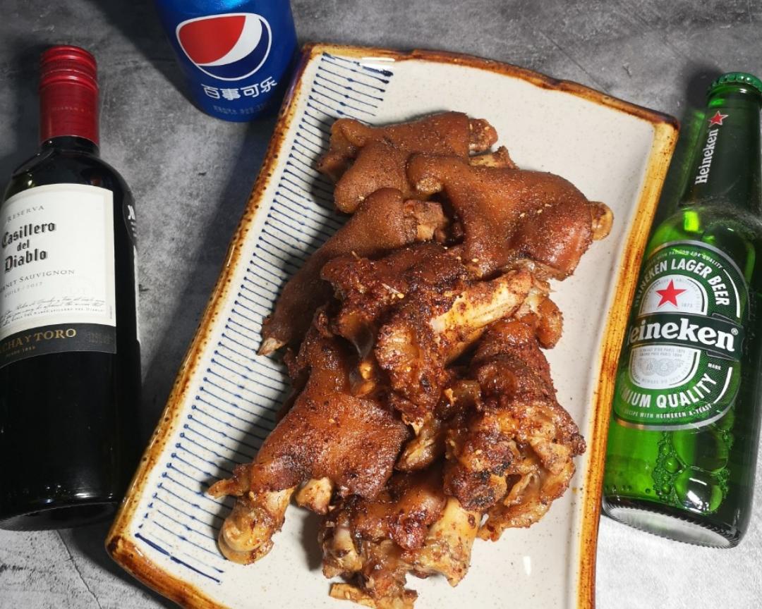 【汉美驰慢炖锅】之香辣烤猪蹄的做法