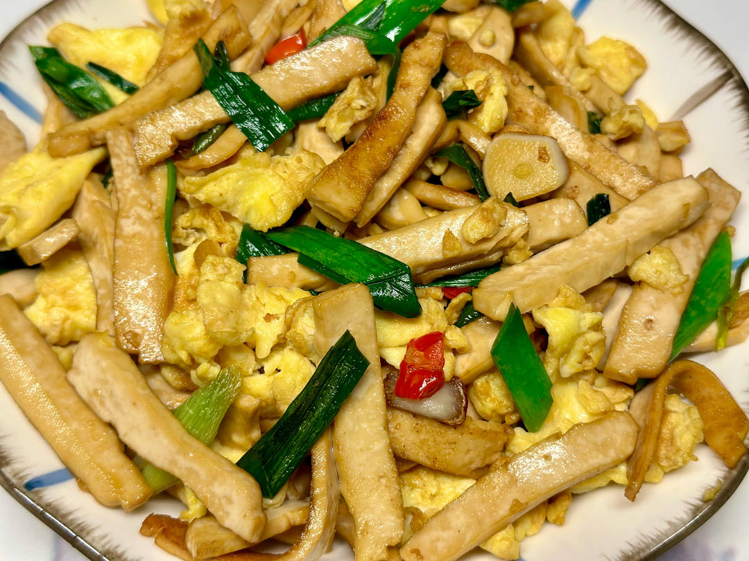 鸡蛋炒香干