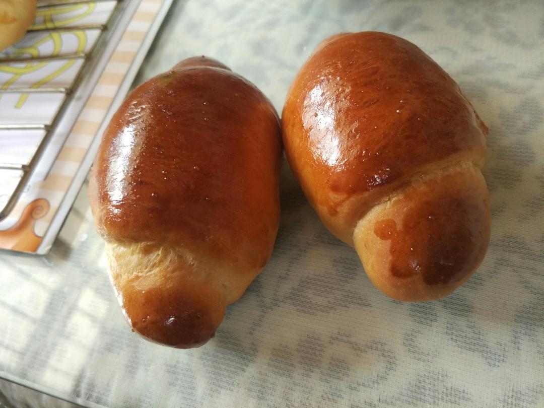 黄油面包卷