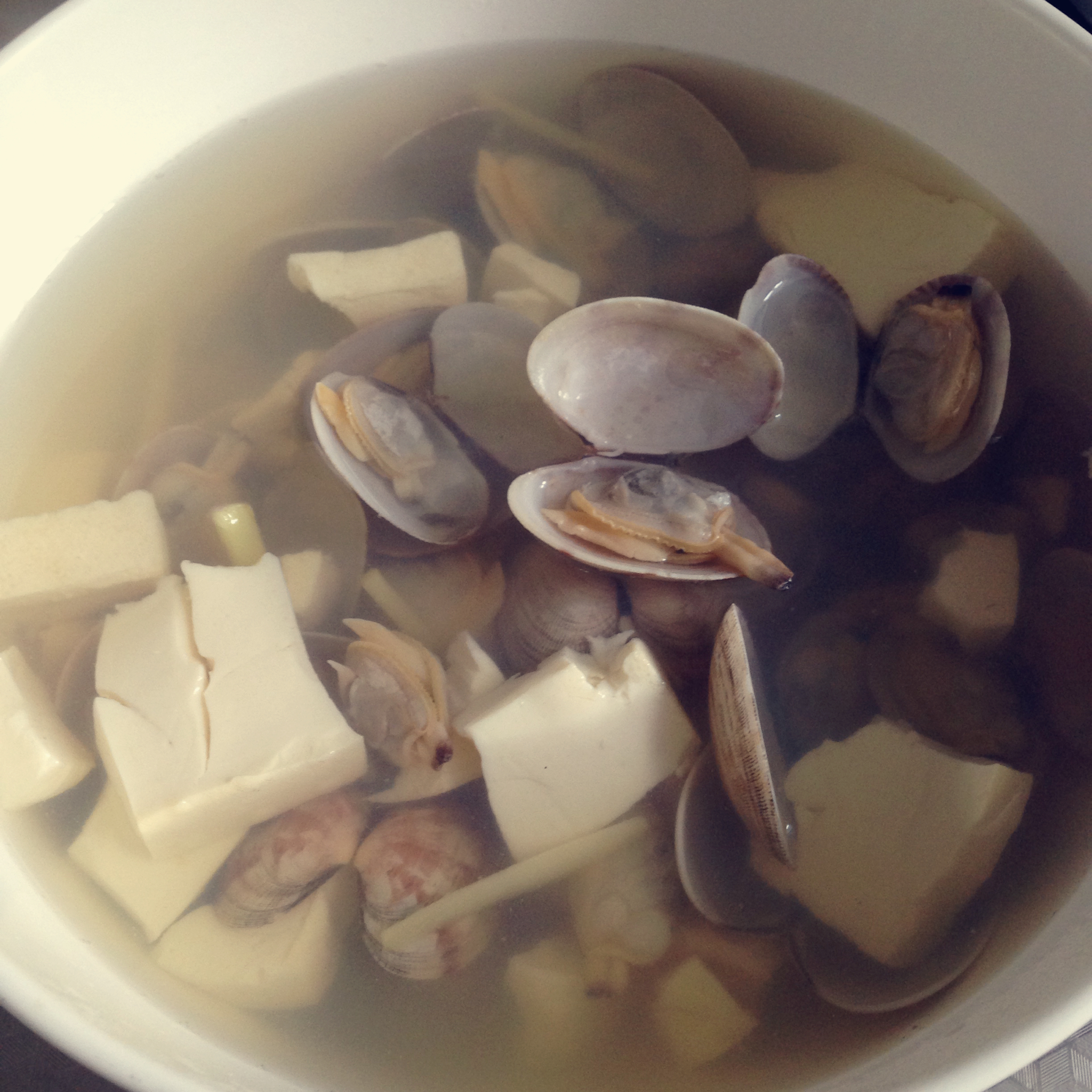 花蛤豆腐汤