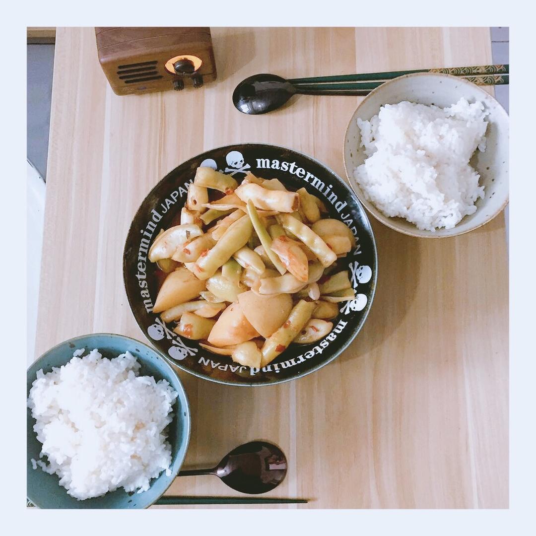 土豆炖豆角