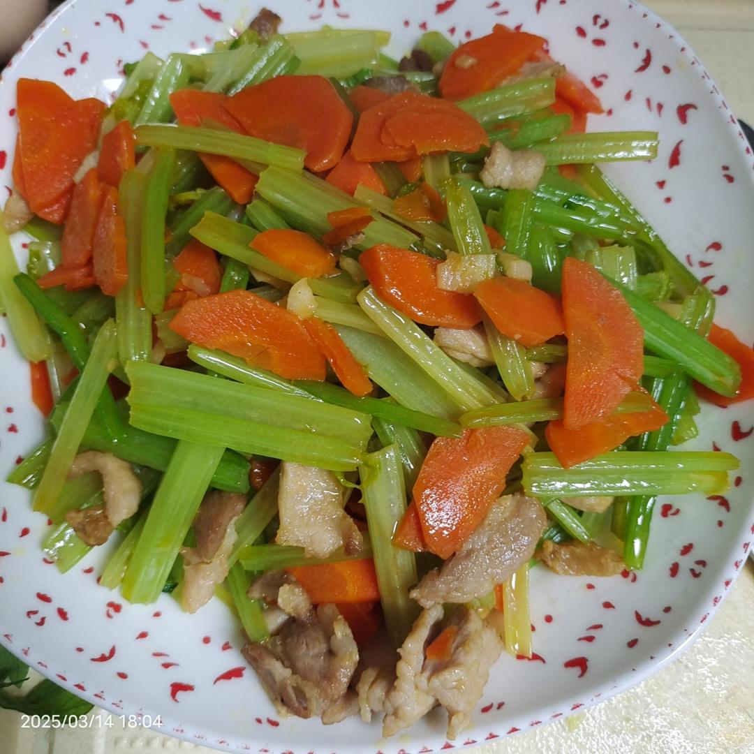 🔥芹菜胡萝卜炒肉丝