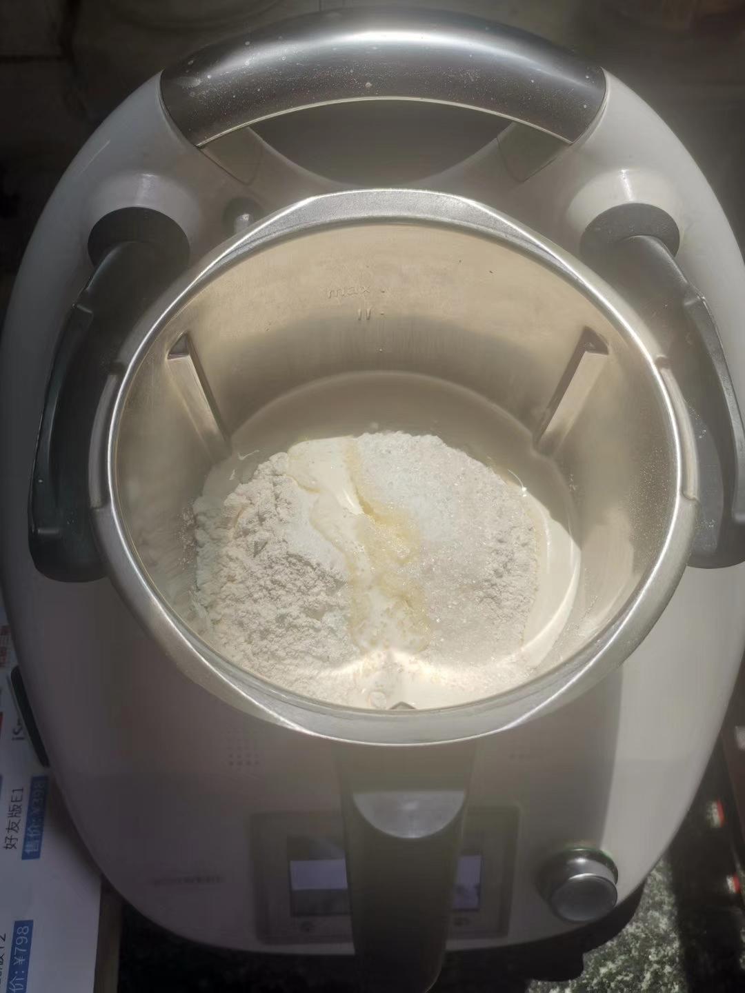 纯奶手撕吐司的做法 步骤1