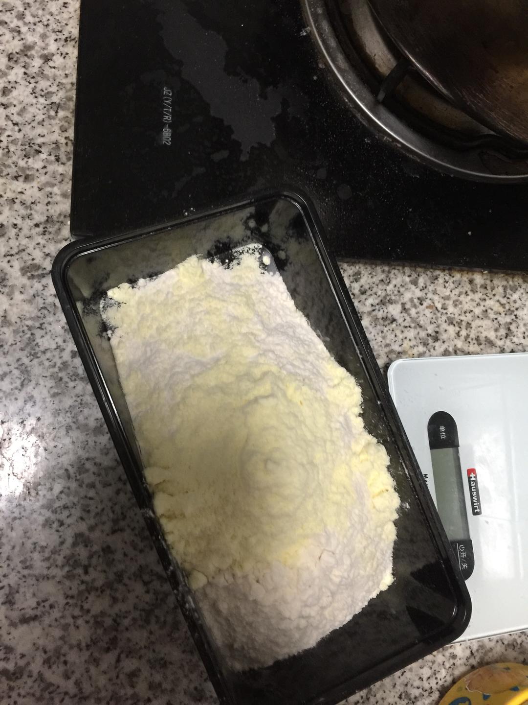 纯奶手撕吐司的做法 步骤1