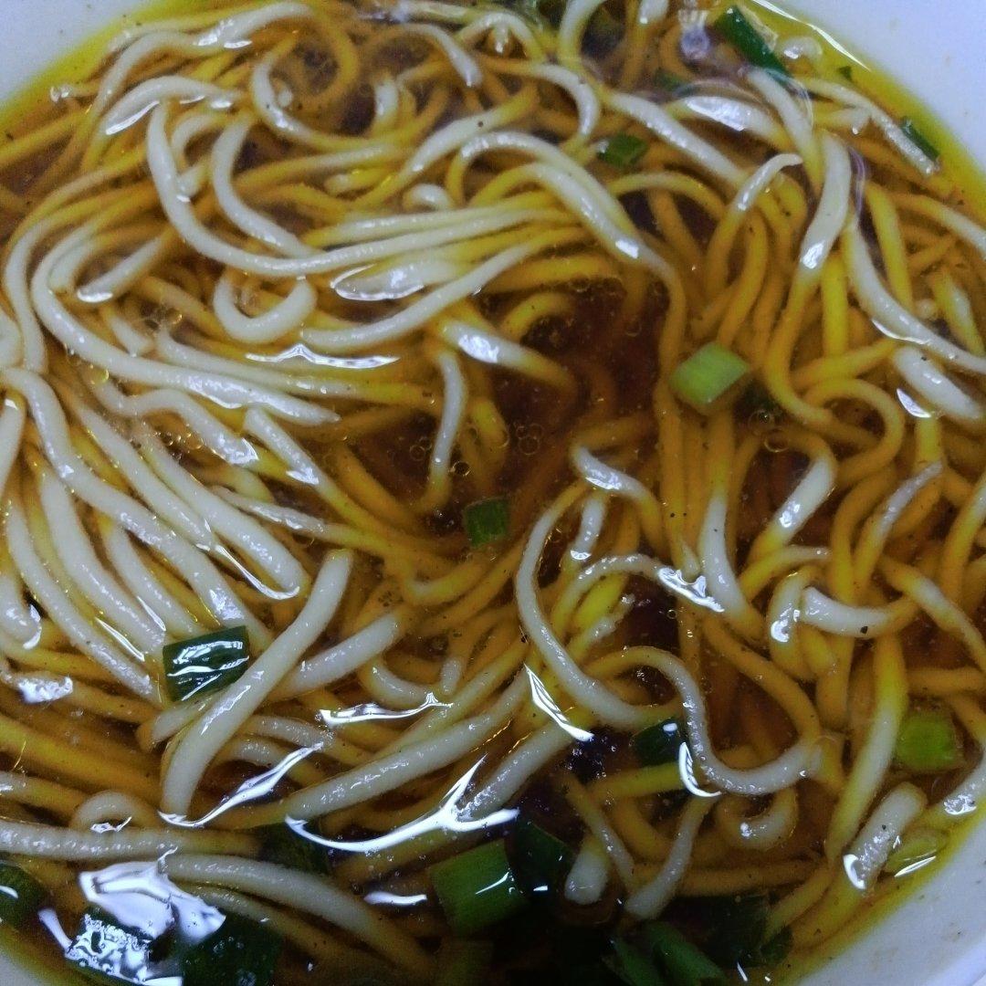 一碗热汤面