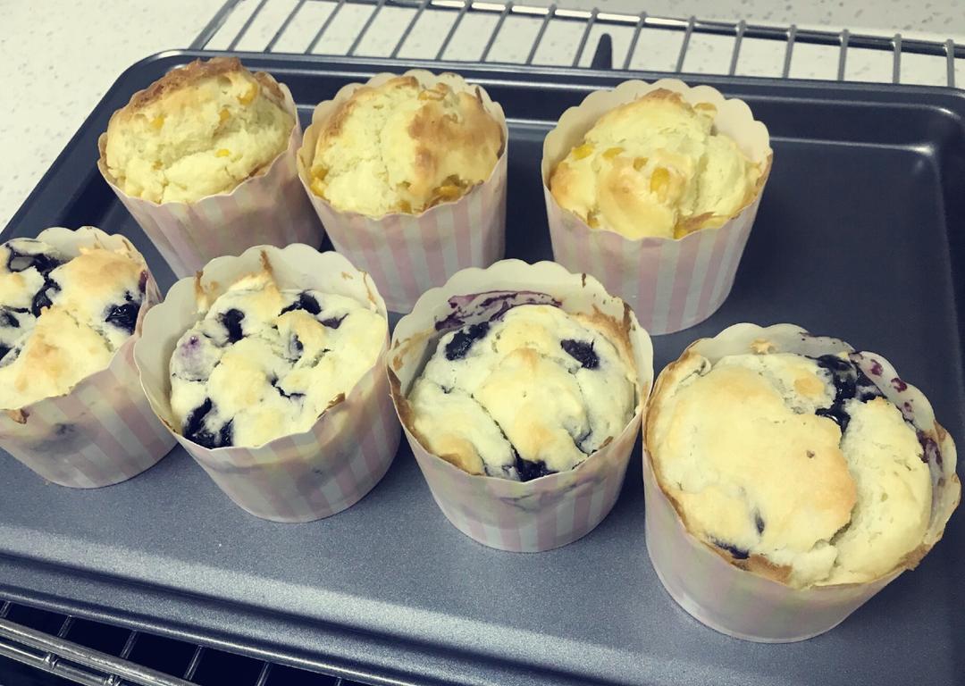 蓝莓枫糖浆酸奶麦芬蛋糕
