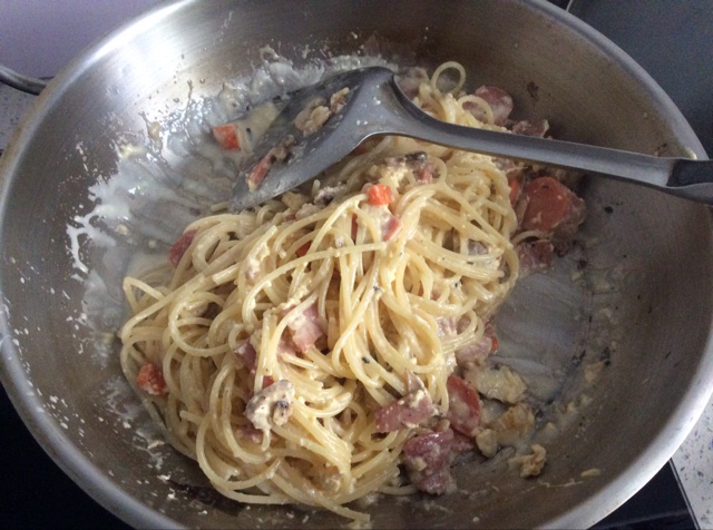 超简单的奶汁培根意面Carbonara