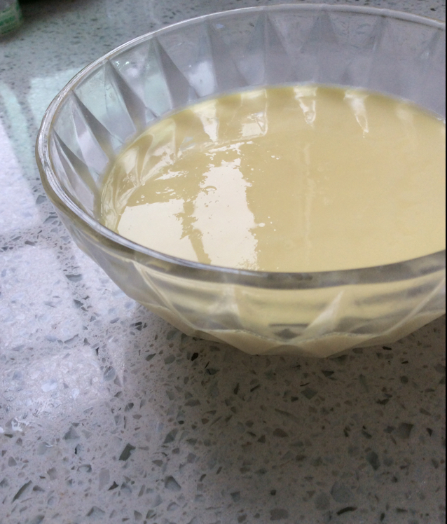 平滑如镜的蛋羹