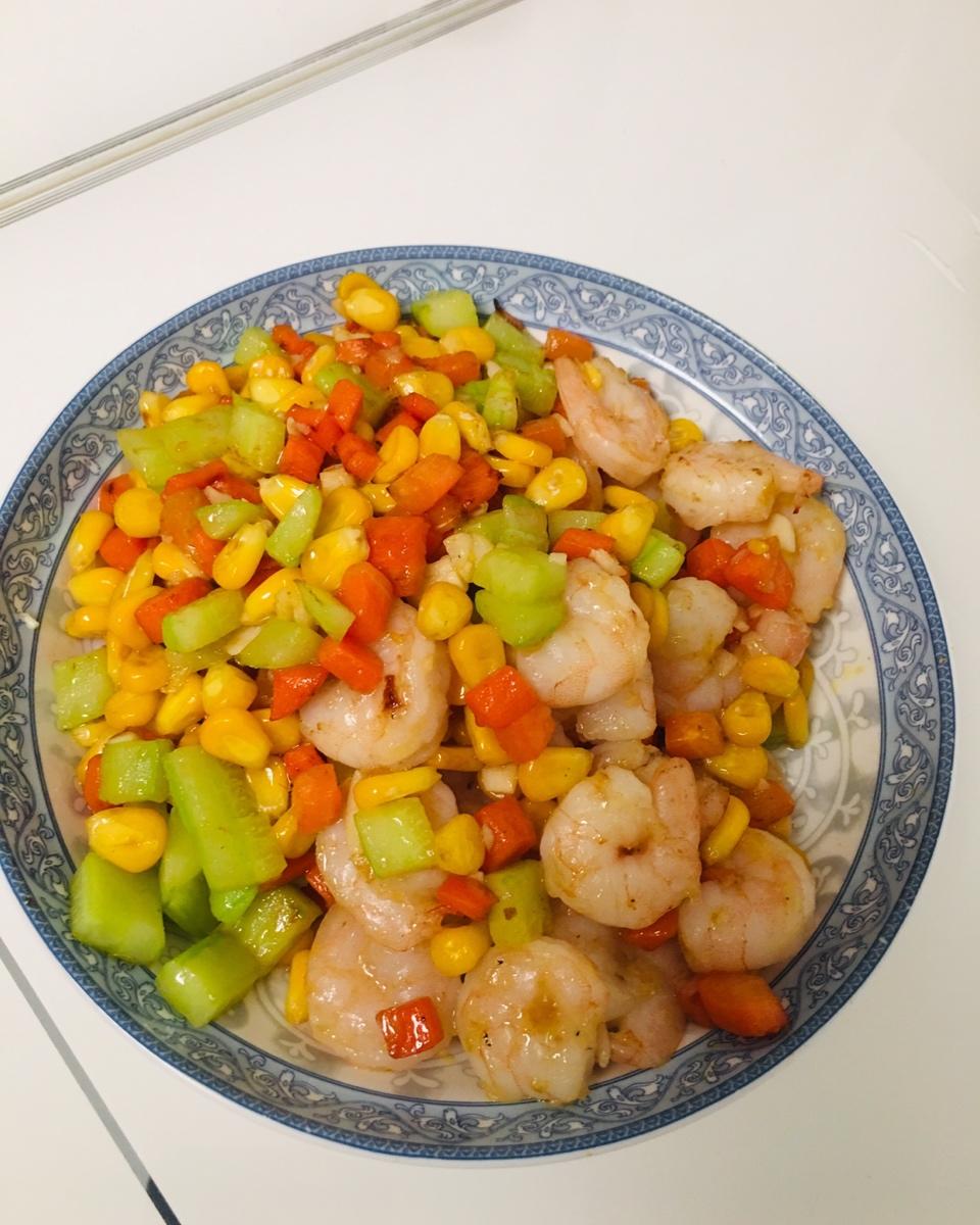 三色炒虾仁