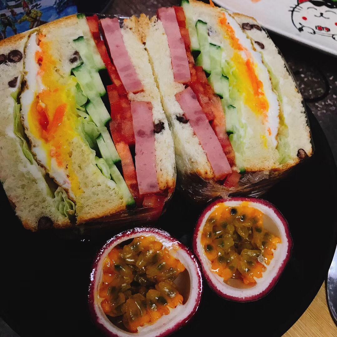 火腿芝士蛋三文治