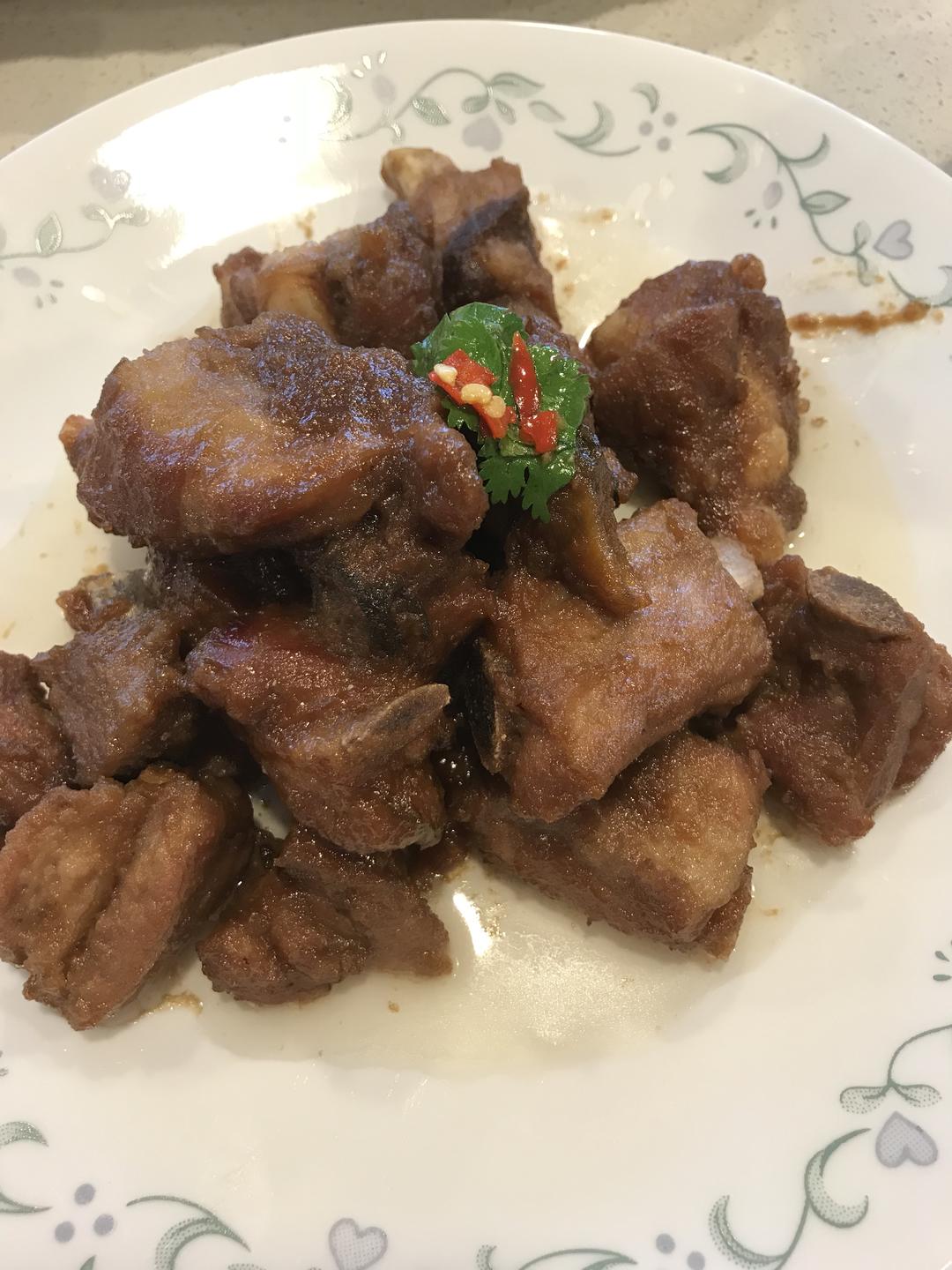 美善品 红烧蒜香排骨的做法