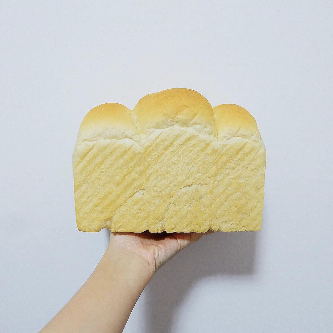 养乐多奶油吐司