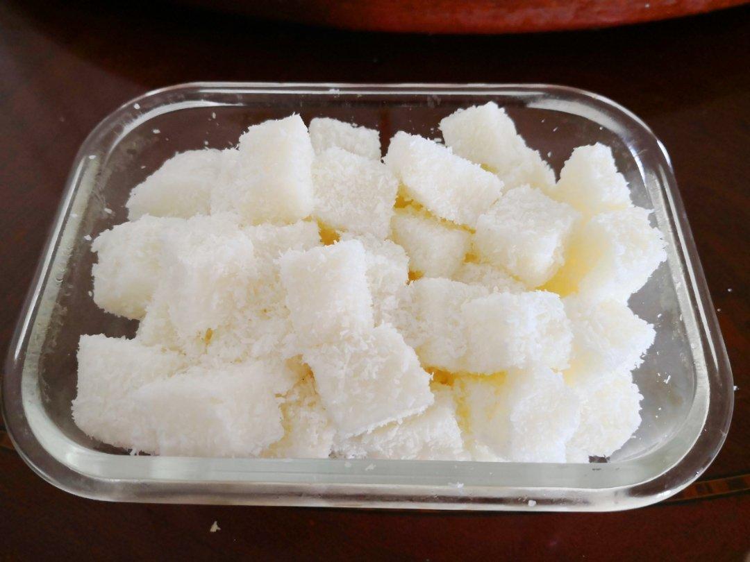 椰蓉椰汁糕