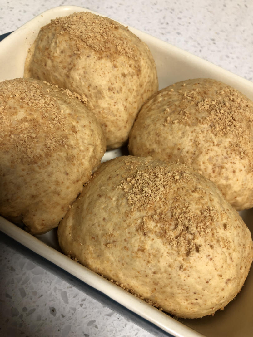 黄豆粉面包