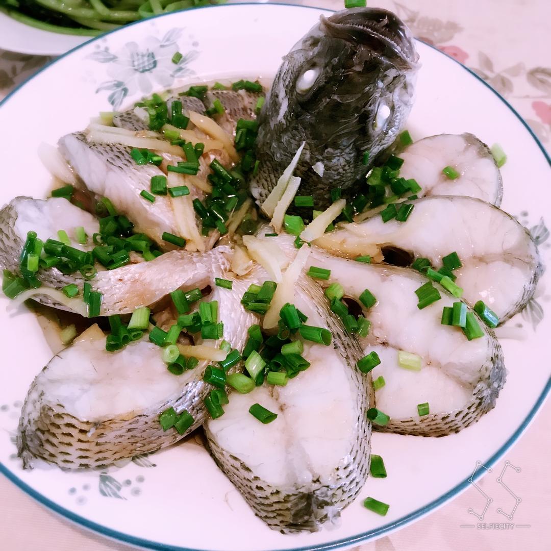 孔雀开屏清蒸鱼