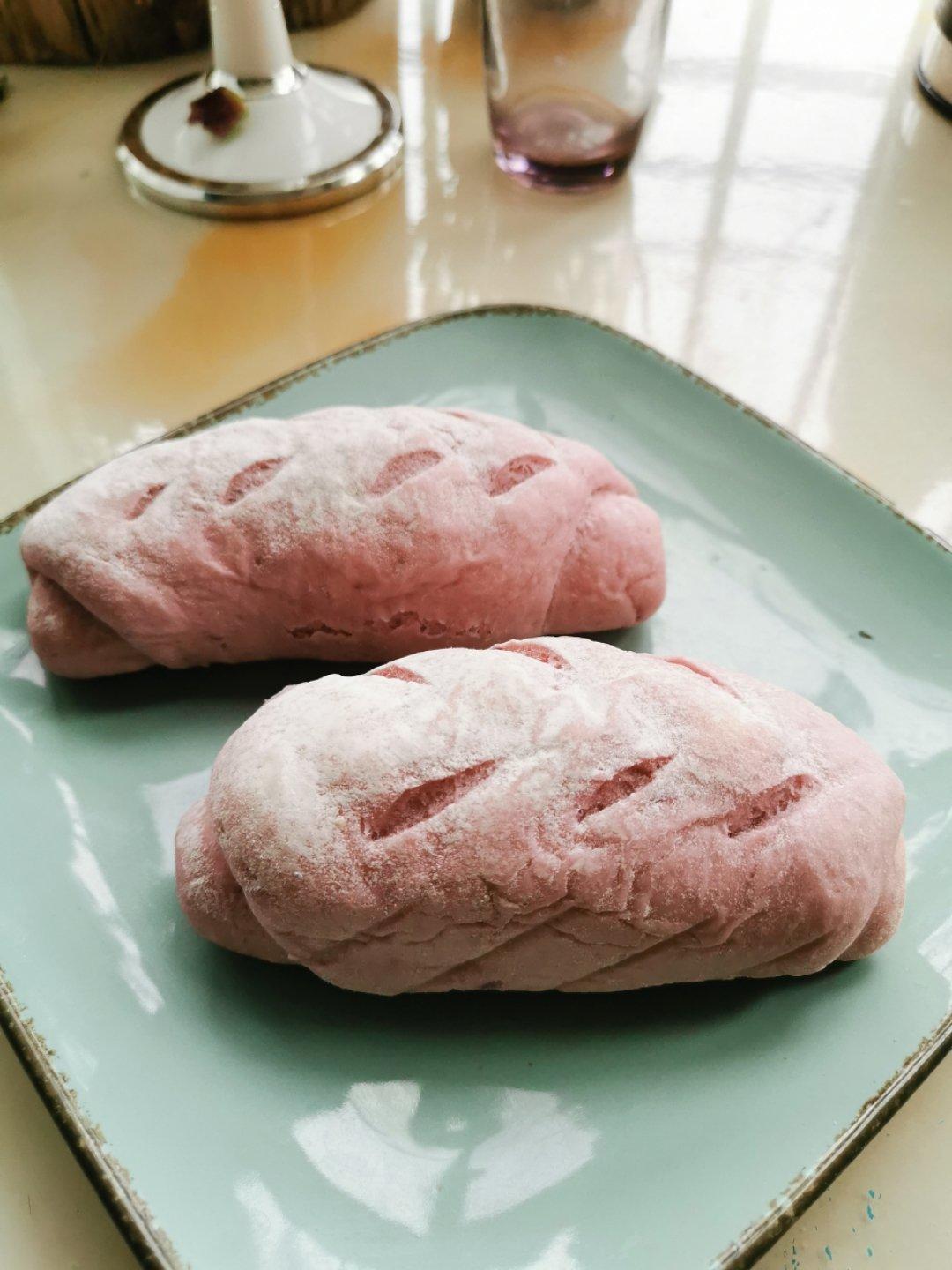 紫薯软欧包
