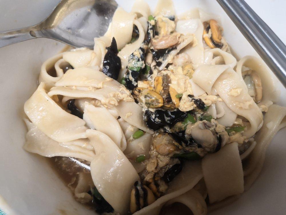 蓬莱仙女做蓬莱小面