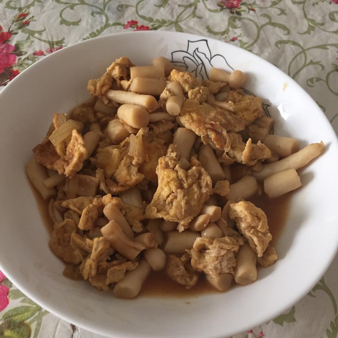 海鲜菇炒鸡蛋