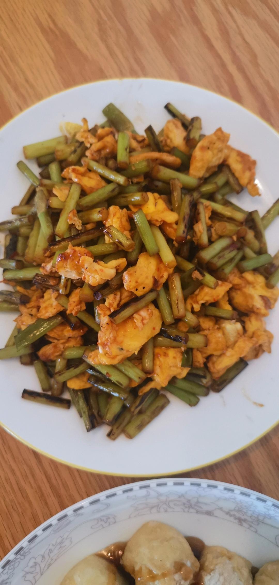 蒜薹炒鸡蛋