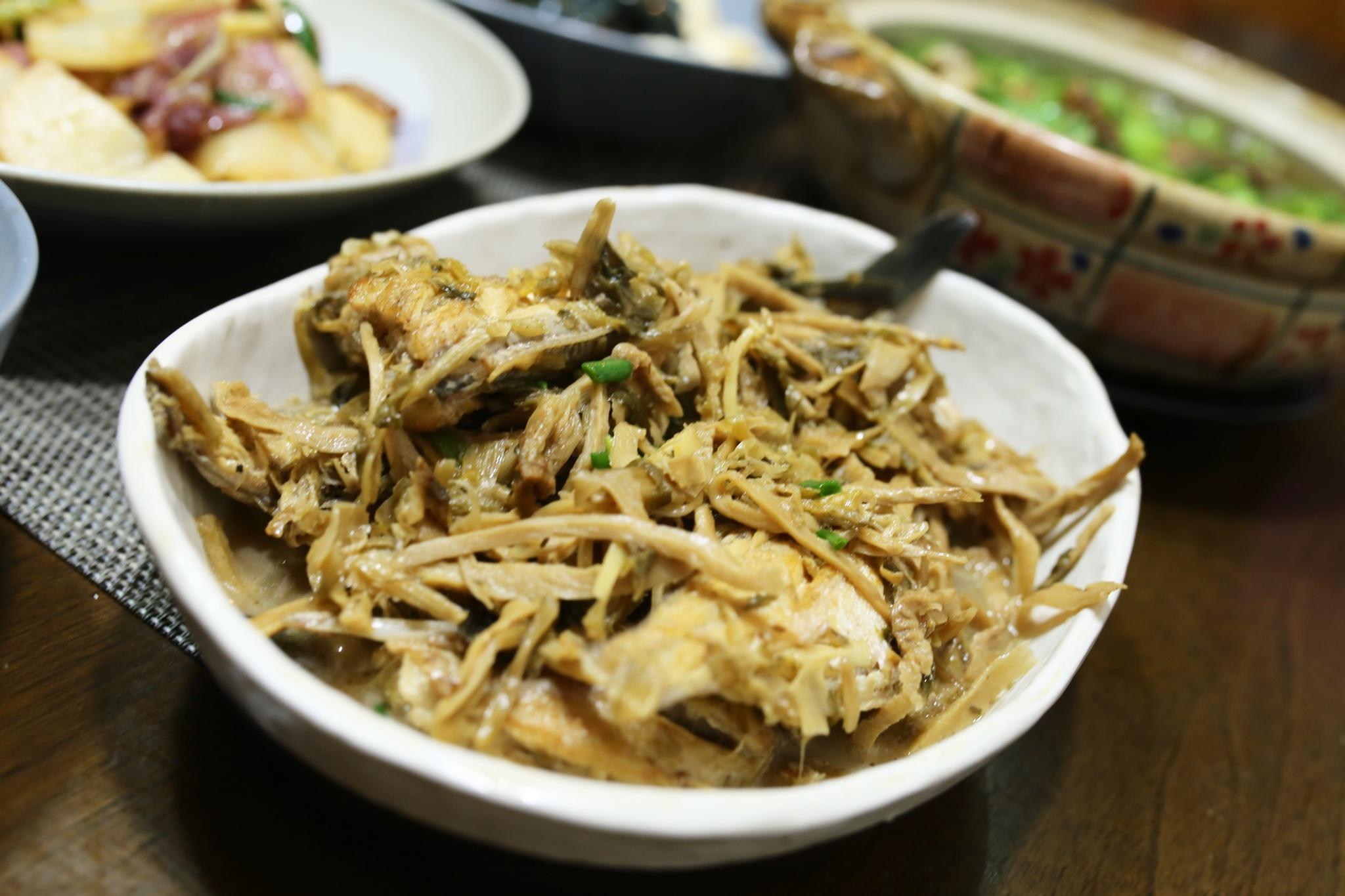 梅干菜煮鱼的做法