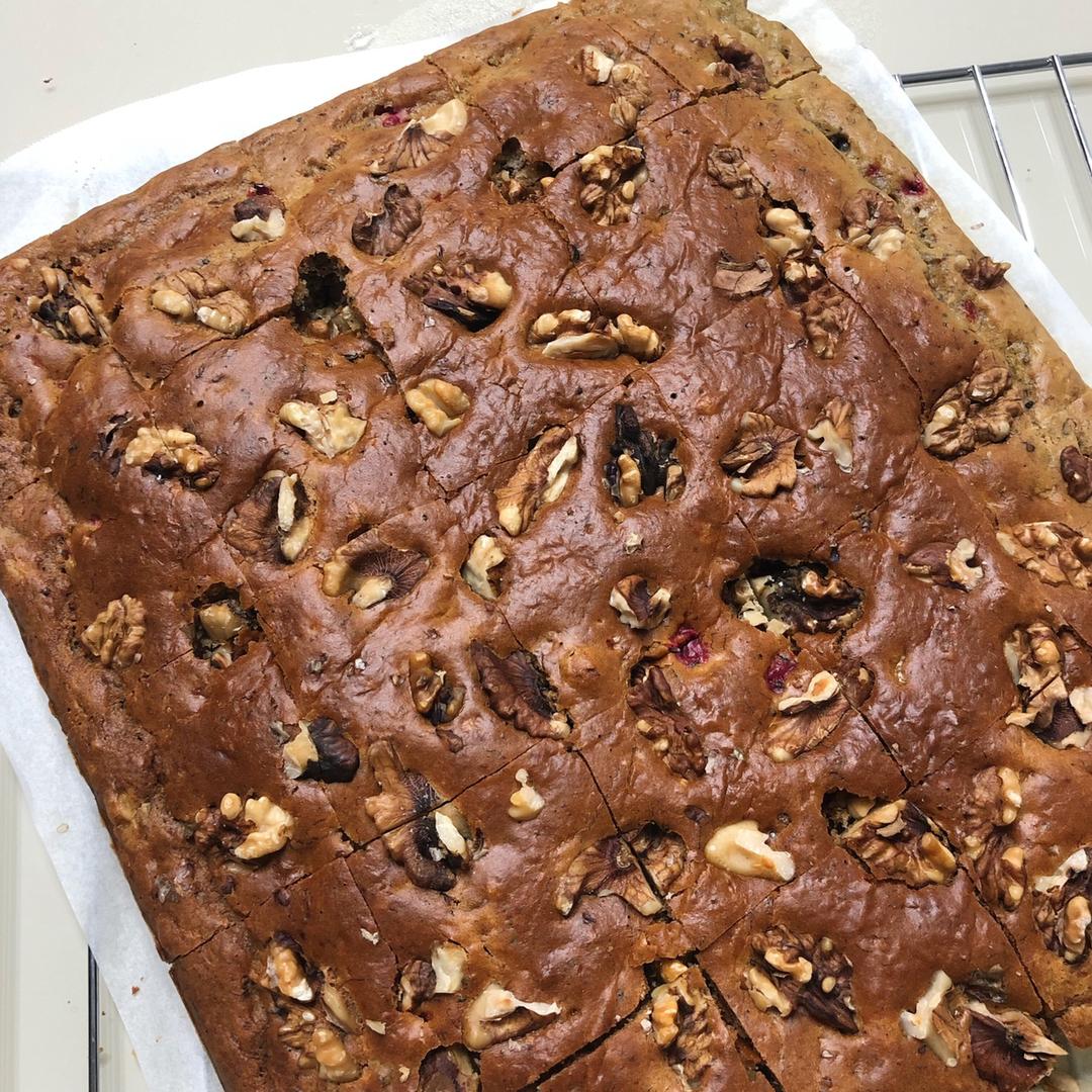 香蕉核桃蛋糕（低油少糖健康版）