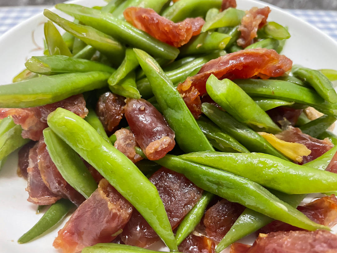 家常菜—四季豆炒腊肠