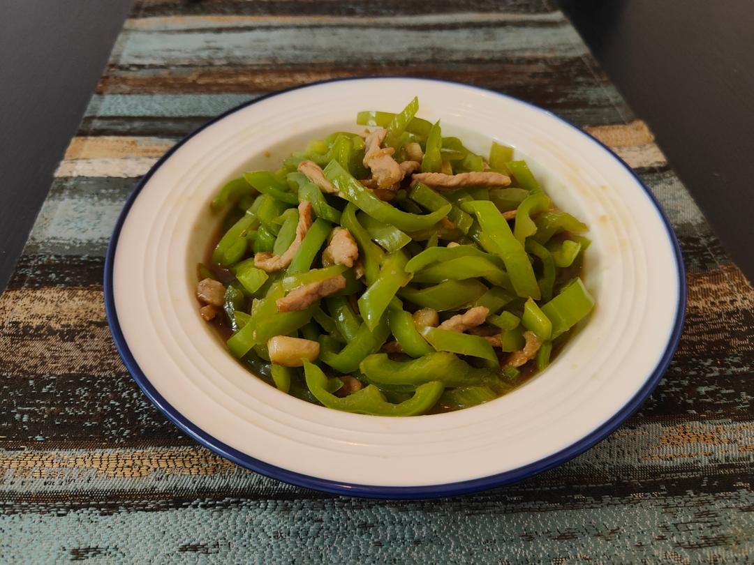 ‼️好吃到舔盘的青椒肉丝盖浇饭