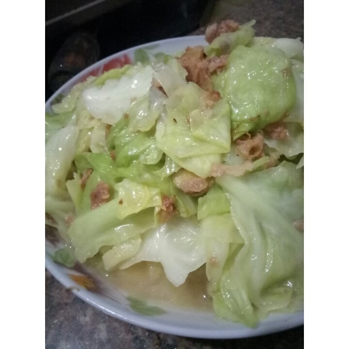 腊肠手撕包菜