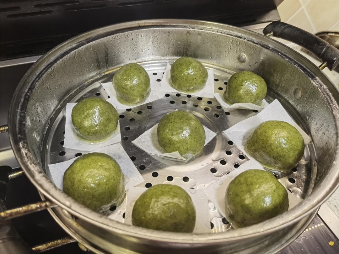 清明必吃的艾草青团