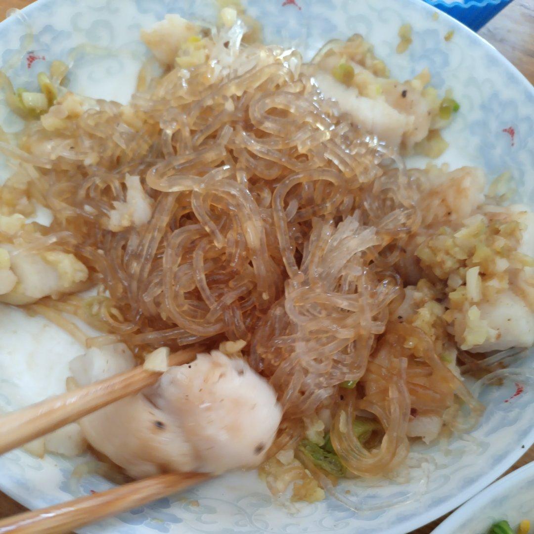 蒜蓉粉丝巴沙鱼