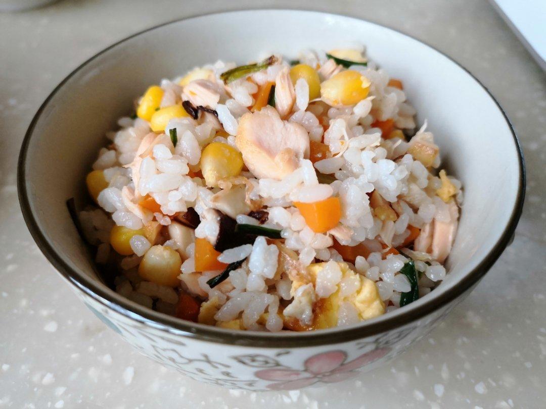 【健康三餐】三文鱼时蔬菜花米炒饭