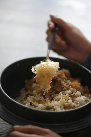 芋头香菇石锅饭的做法 步骤10