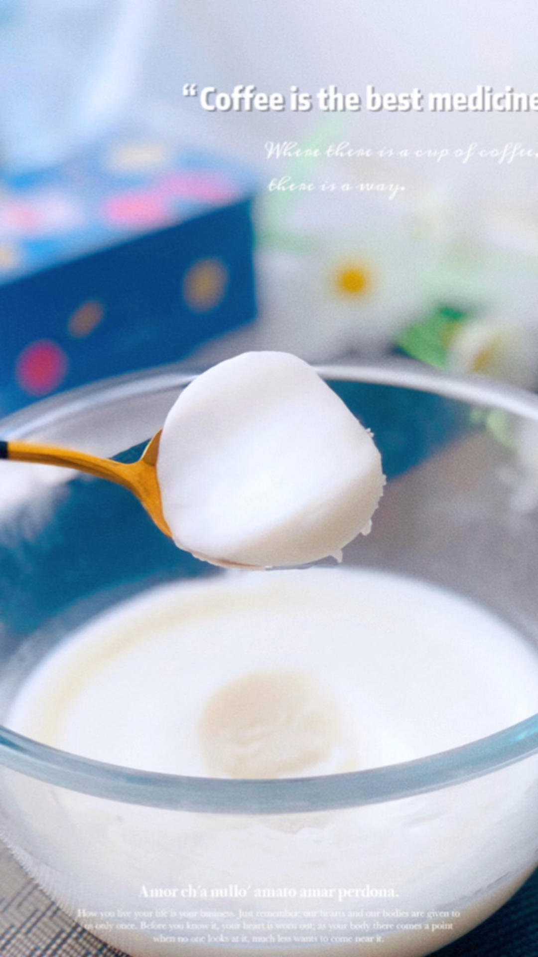 很多人熬猪油都会发黄而且腥味大，今天分享的水熬法就很，前段可以做中式点心，蛋黄酥、老婆饼等，后段可以用来炒菜，还在等什么，行动起来吧！的做法