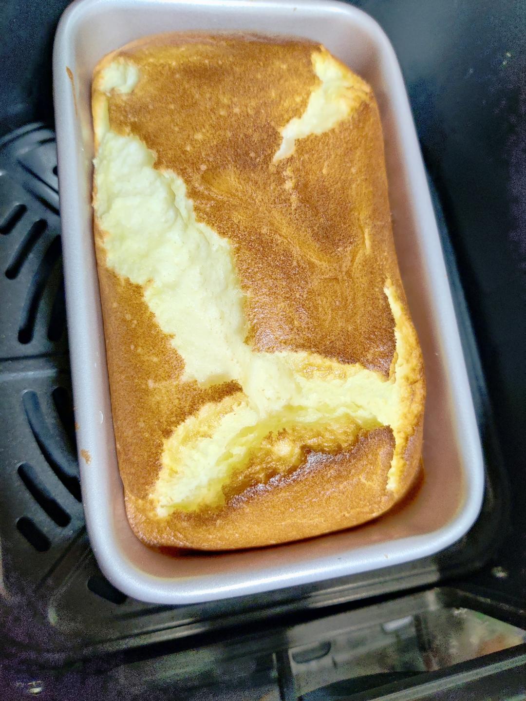 巨好吃且简单的空气炸锅低糖酸奶蛋糕